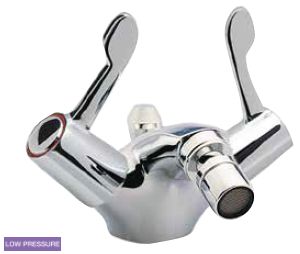 Lever operated mono bidet mixer with pop up waste