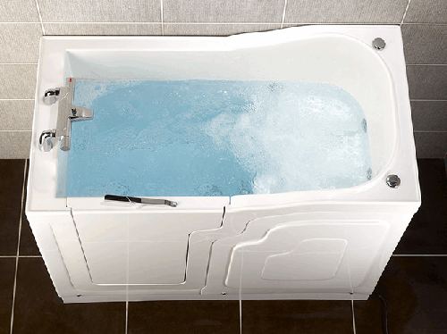 Solo Walk in bath showing hydrospa working
